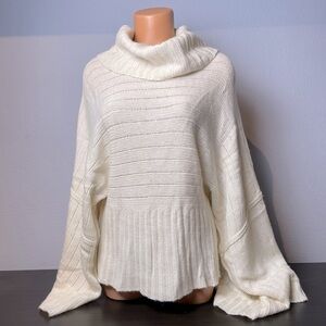 Nwt Calvin Klein Jeans Batwing Sleeve Cowl Neck Ivory Sweater (K05)